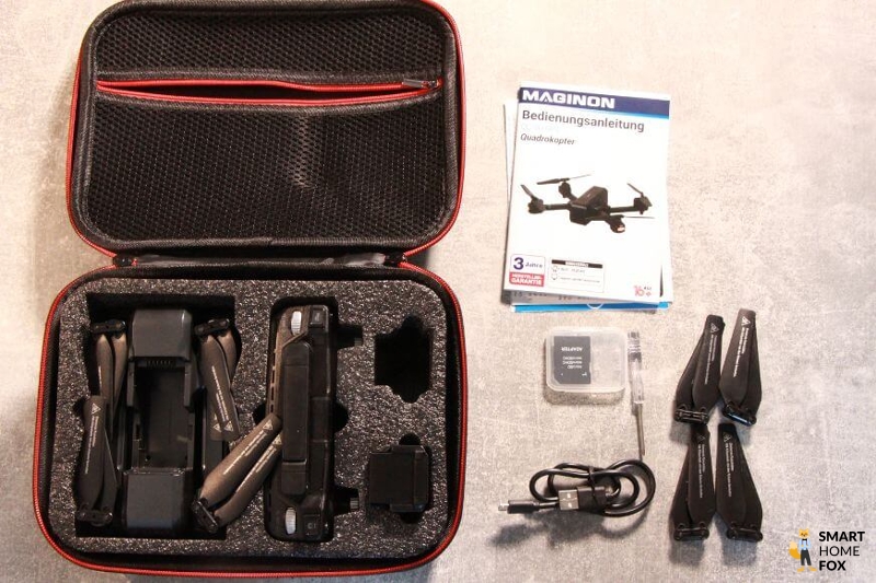 Im Lieferumfang der Maginon QC 90 Drohne befinden sich auch Ersatzteile wie Rotorblätter und ein passender Schraubenzieher zum wechseln der Teile